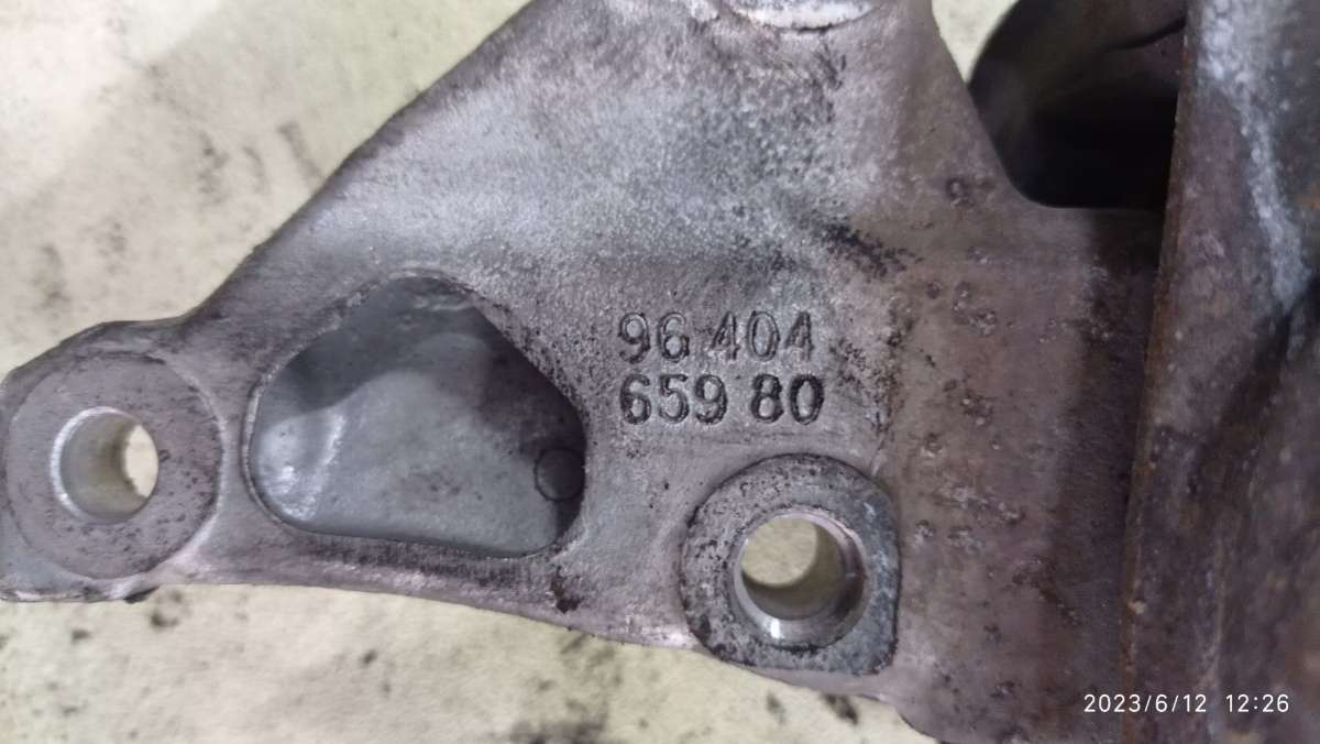 подушка двигателя пежо 307