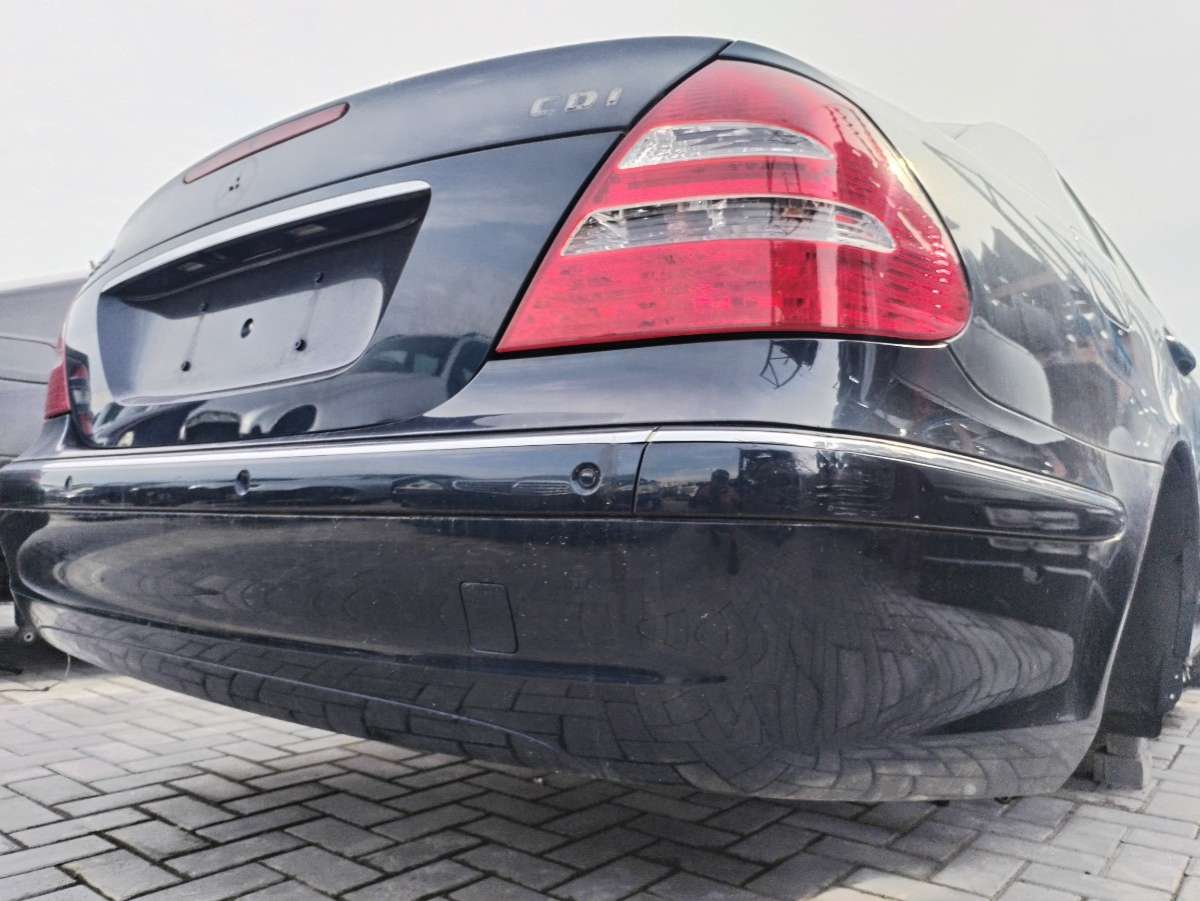 Подкрылок (защита крыла) задний правый Mercedes E-Class (W211) купить в России